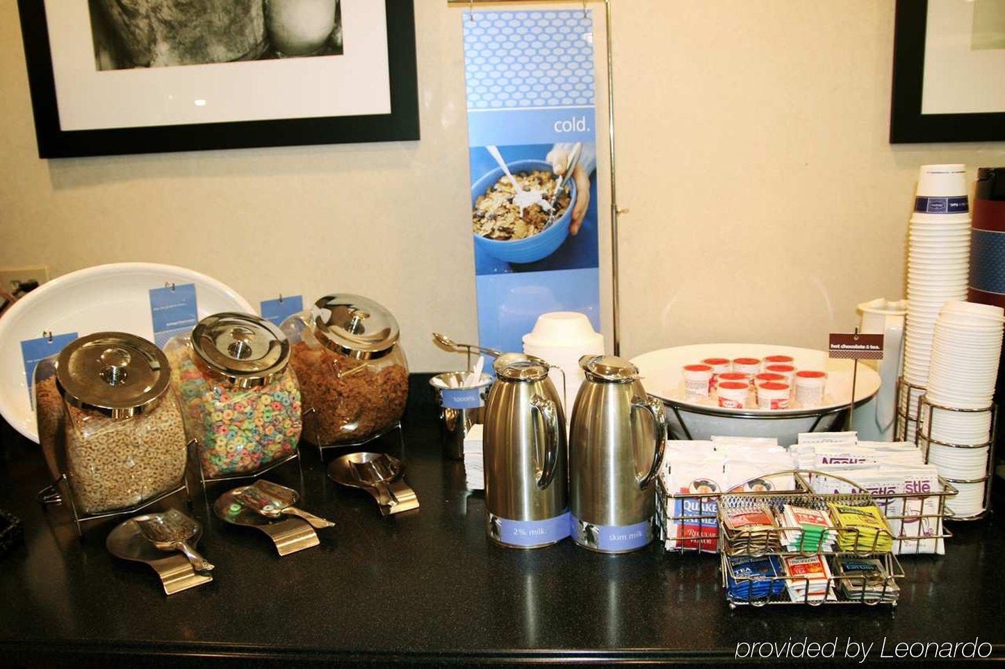 Hampton Inn Richmond-Mechanicsville Restaurant photo
